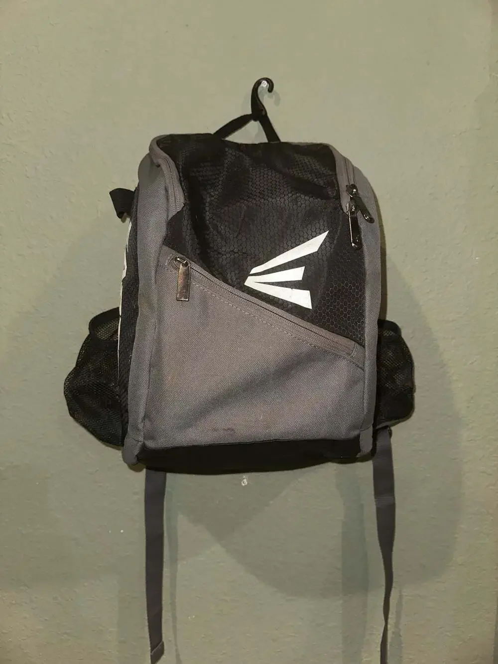 Easton Game Ready Youth Baseball Softball Backpack Bag Grey and Black